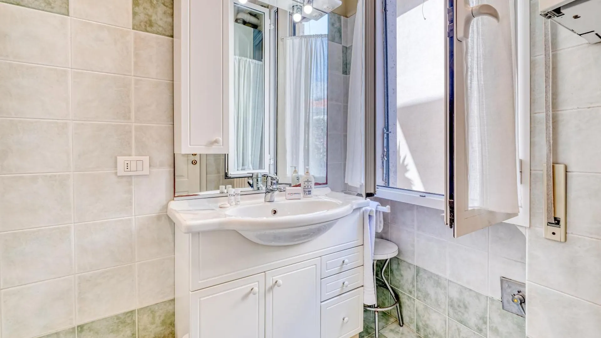 Sunny House Spiagge E Ciclabile - Happy Rentals Sanremo Apartment