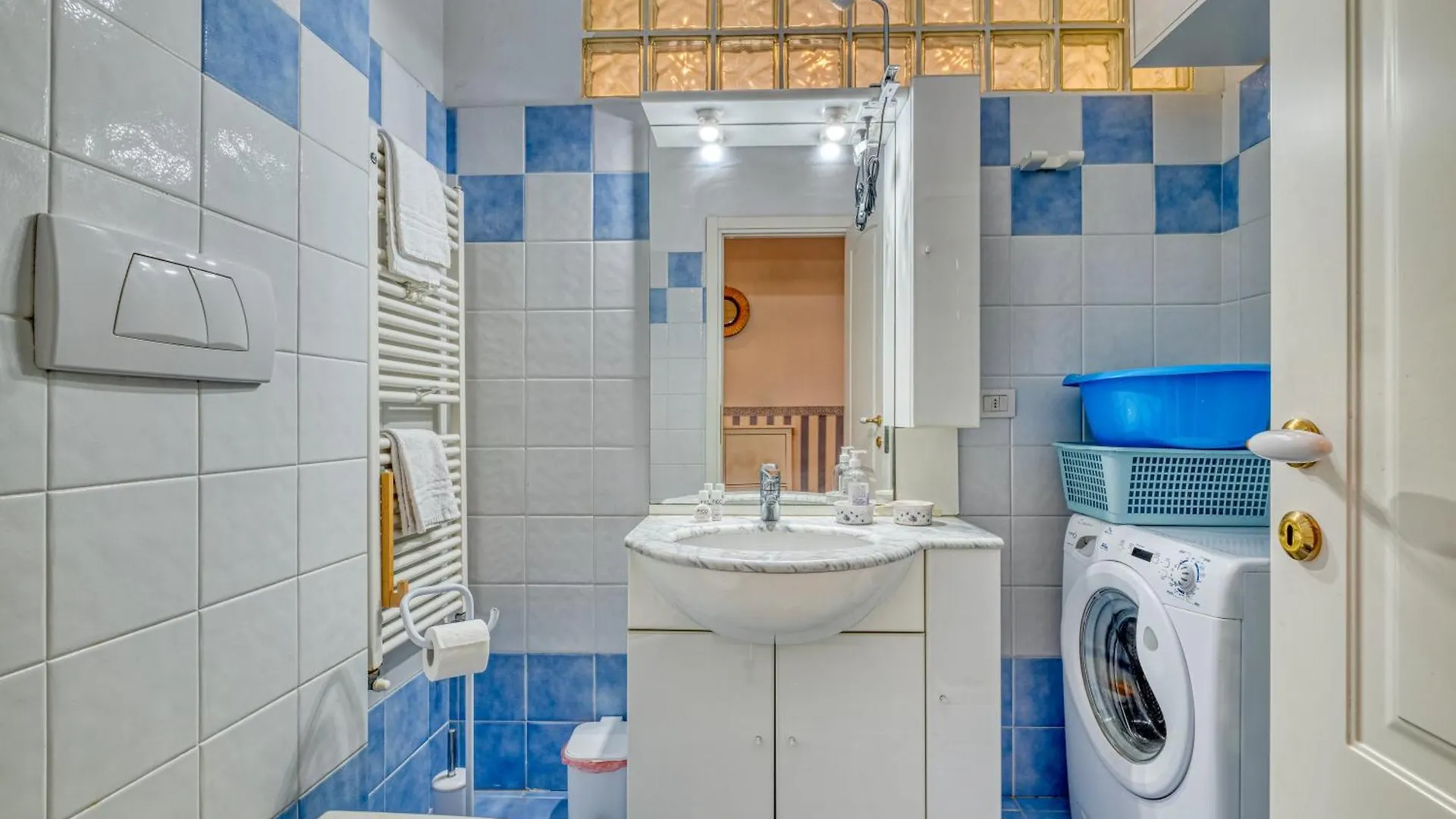 Sunny House Spiagge E Ciclabile - Happy Rentals Sanremo Italy