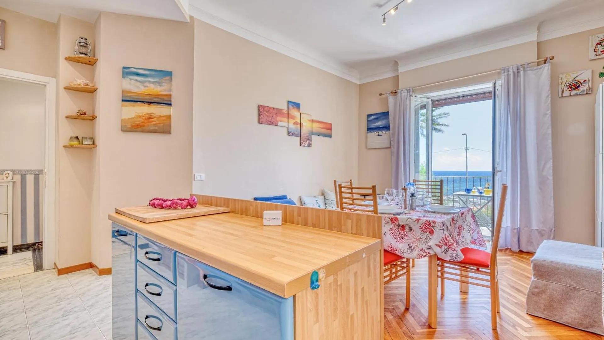 Sunny House Spiagge E Ciclabile - Happy Rentals Sanremo Italy